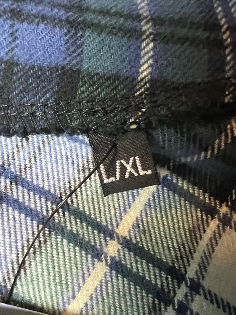 Vermont Flannel Co NWT Plaid Poncho Shawl Cape Blue Green Cabincore USA Sz L/XL - Picture 4 of 8
